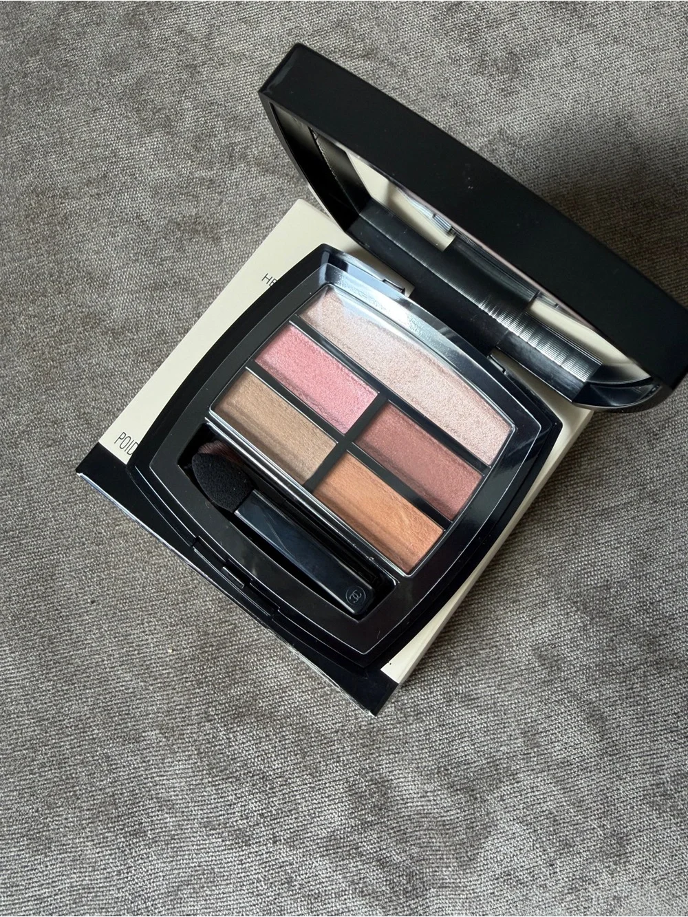 Chanel Les Beiges Healthy Glow Natural Eyeshadow Palette - Soft